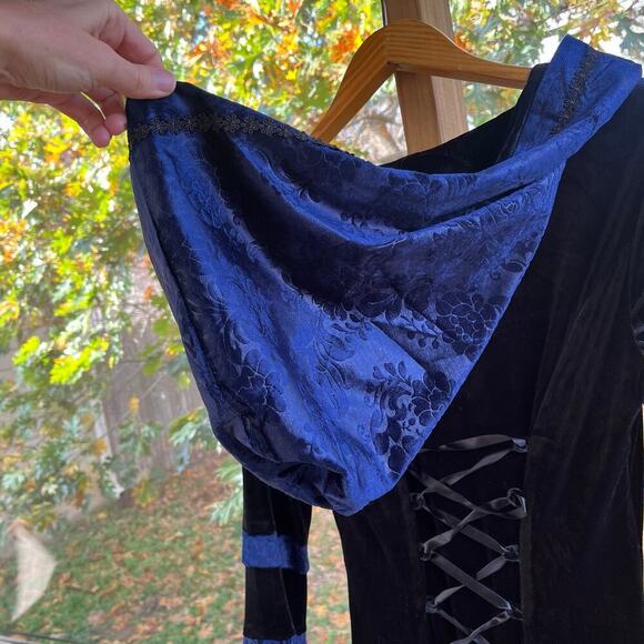 Victorian Choice Women's Black And Blue Velvet Medieval Dress Size L - Picture 7 of 13